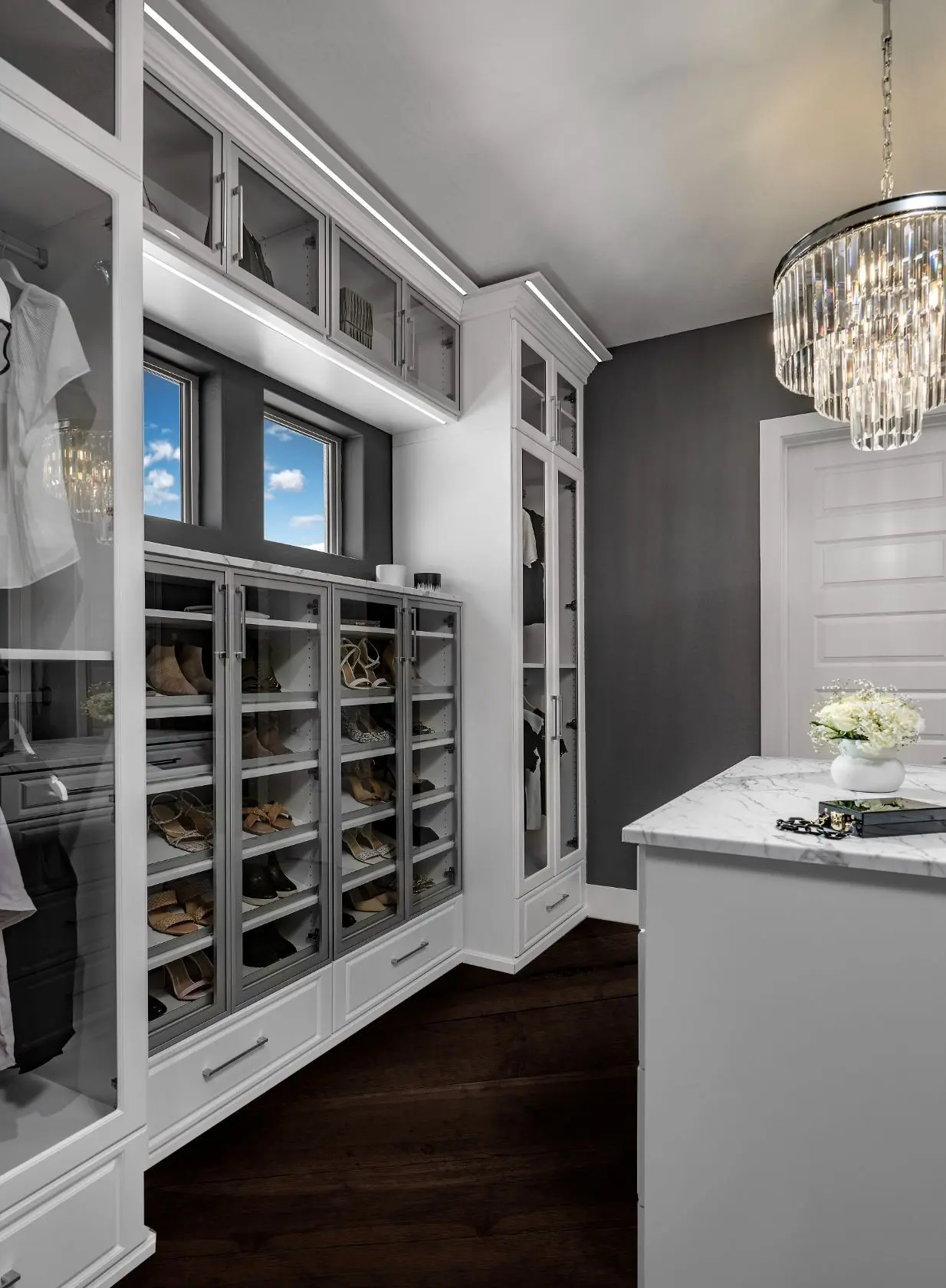 Custom Walk in Closet Systems