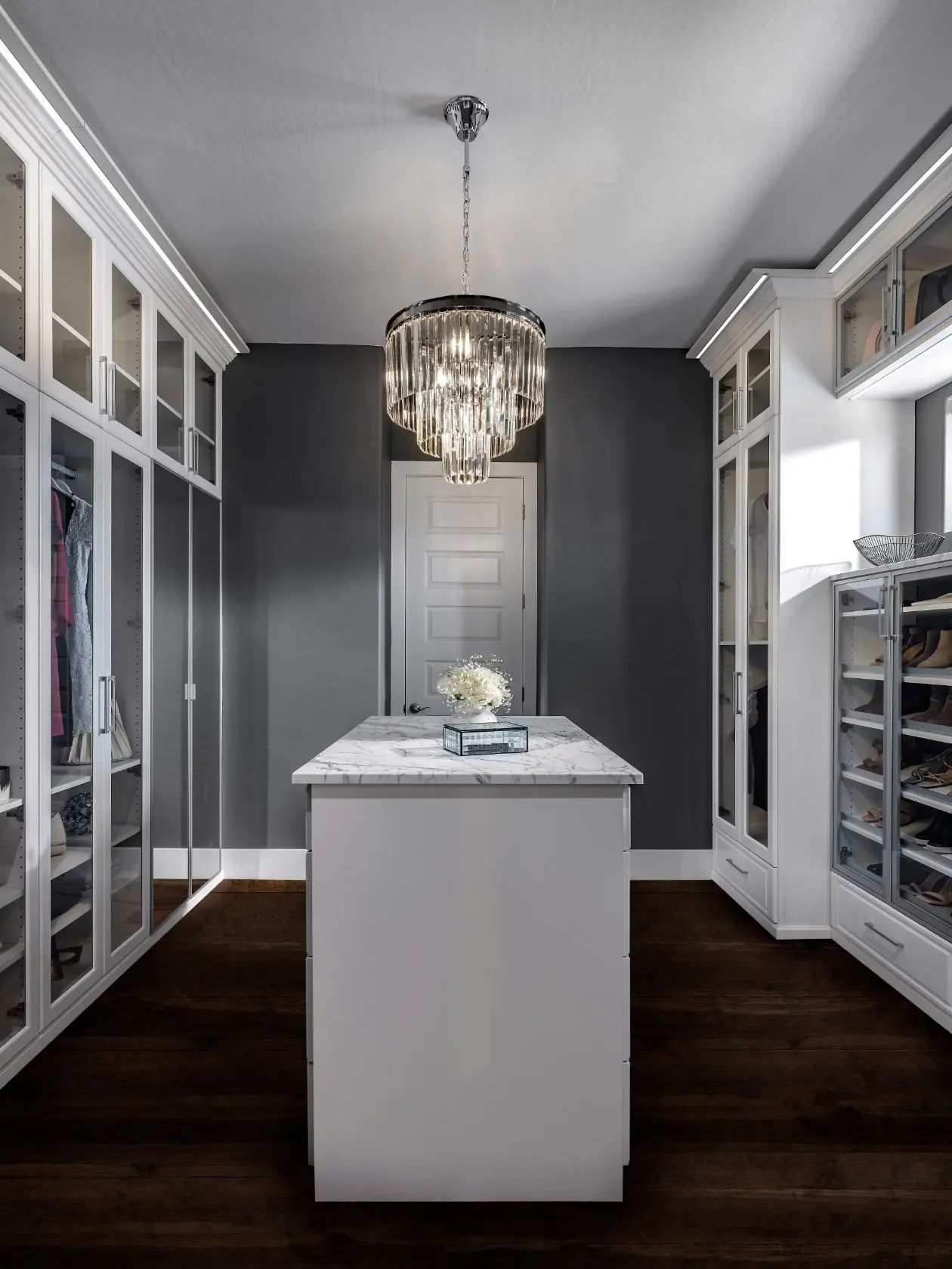 Custom Walk in Closet Systems