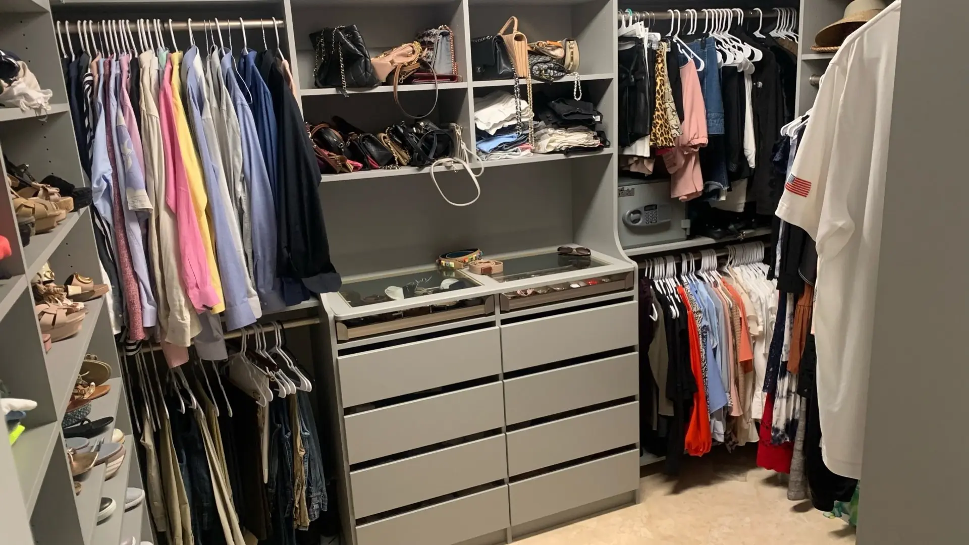 Cloud Finish, Flat Panel Walk In Closet System