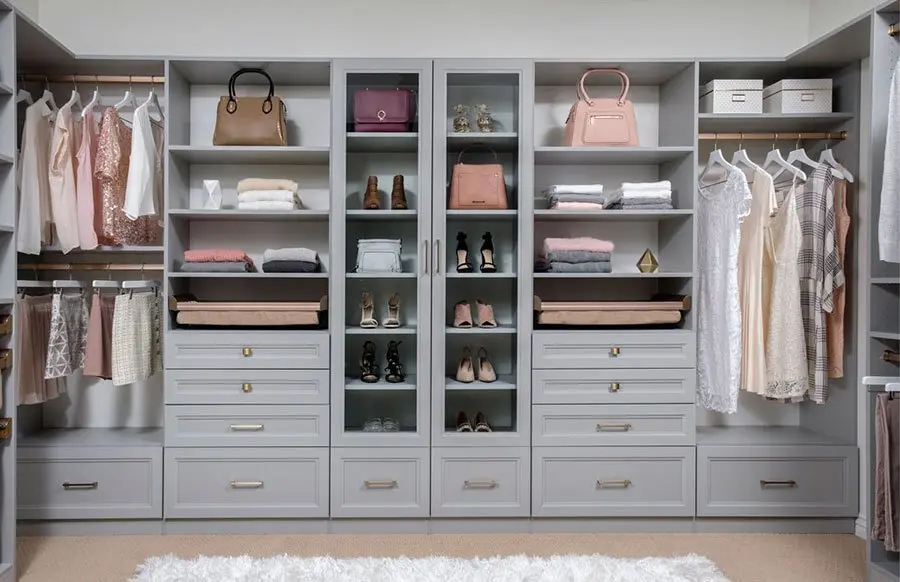Custom Walk in Closet Systems Installers