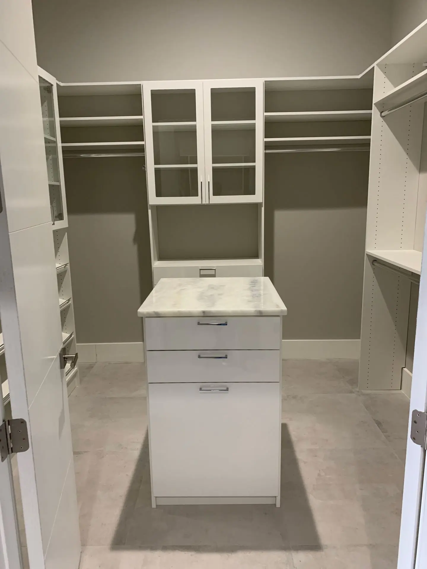 High Gloss Acrylic Closet System with Marble Top Island